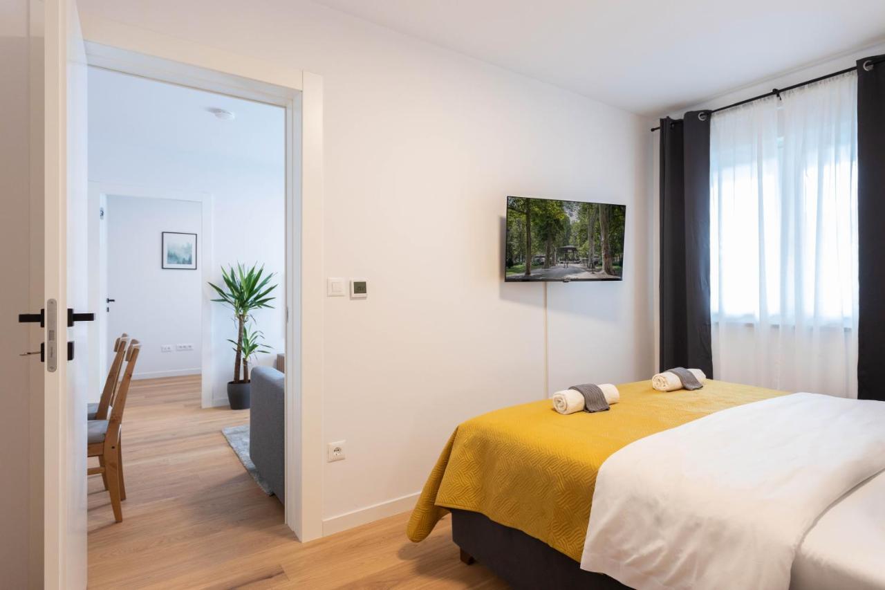 Design 2Bdr Apartment With Balcony- Free Parking ザグレブ エクステリア 写真