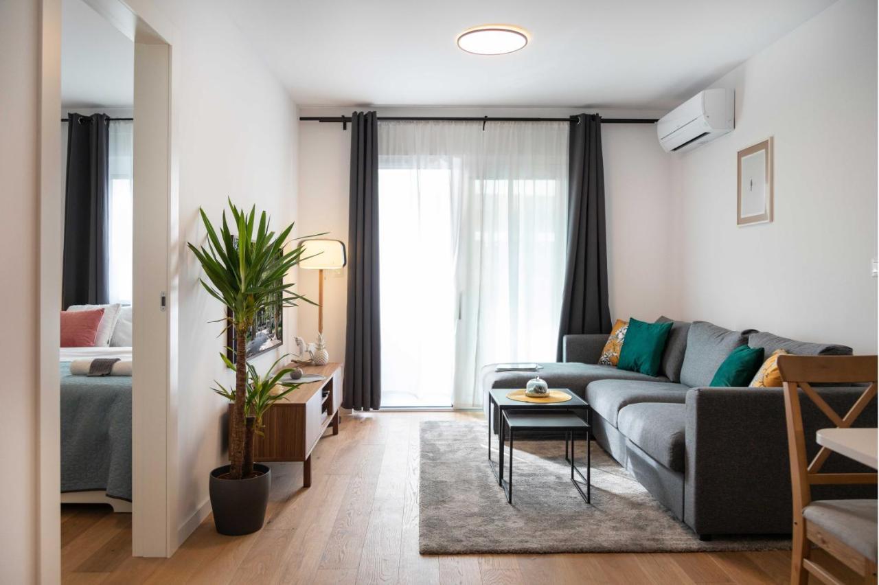 Design 2Bdr Apartment With Balcony- Free Parking ザグレブ エクステリア 写真