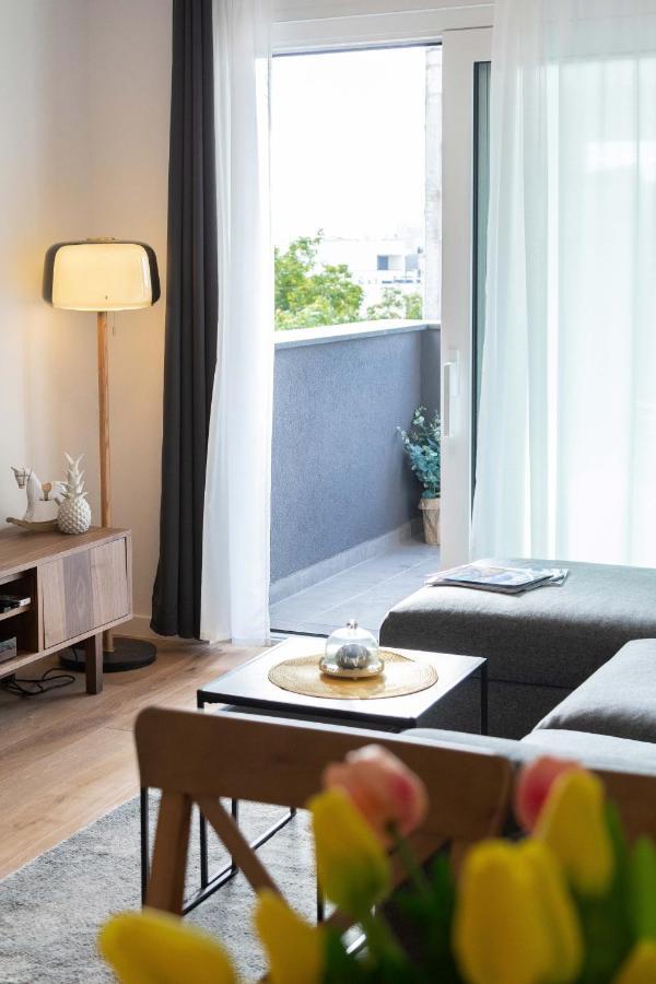 Design 2Bdr Apartment With Balcony- Free Parking ザグレブ エクステリア 写真