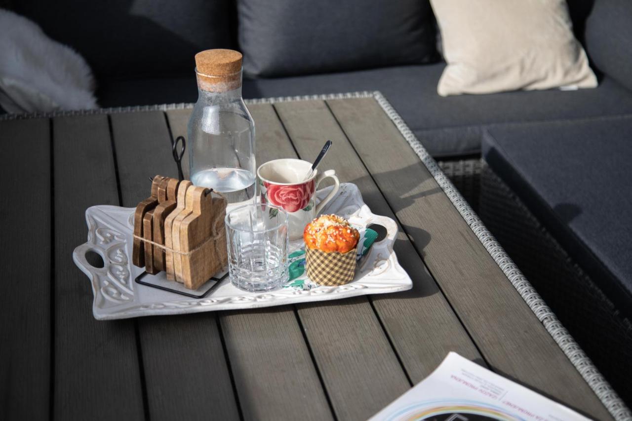 Design 2Bdr Apartment With Balcony- Free Parking ザグレブ エクステリア 写真