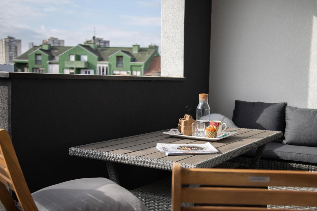 Design 2Bdr Apartment With Balcony- Free Parking ザグレブ エクステリア 写真